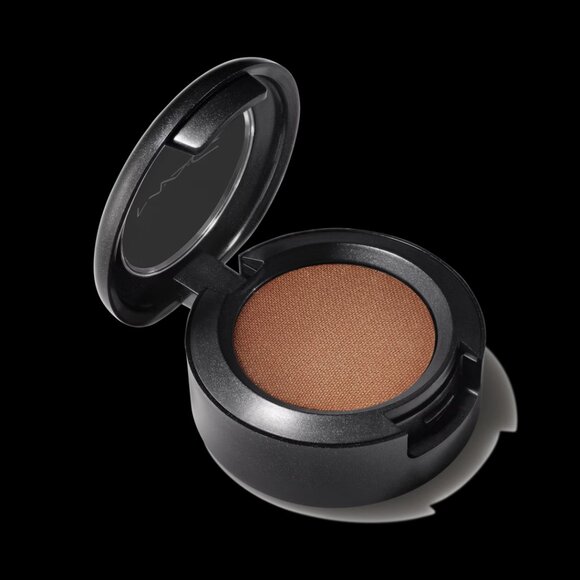 MAC Eye Shadow - Saddle (matte) + Box **POPULAR SHADE** - Picture 2 of 5